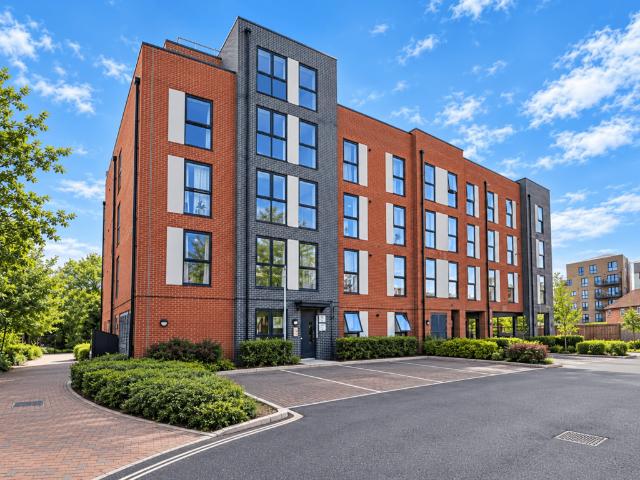 2 bedroom flat for sale