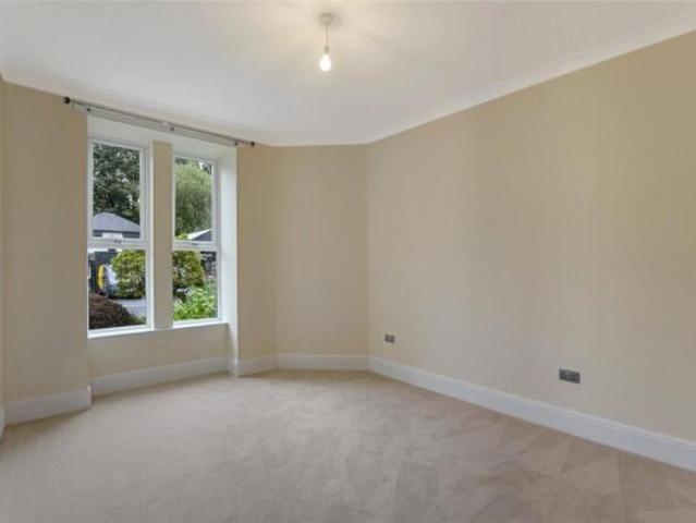 2 bedroom flat for sale in 21 Strathblane Road, Milngavie, Glasgow, East Dunbartonshire, G62