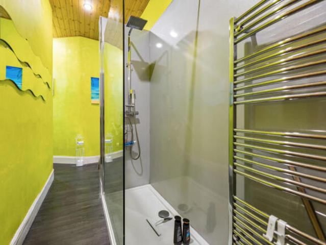 2 bedroom flat for sale in 36 Skirving Street, Flat 0/1, Shawlands, Glasgow, G41
