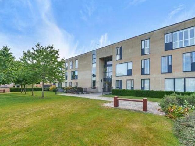 2 Bedroom Flat For Sale In Taplow