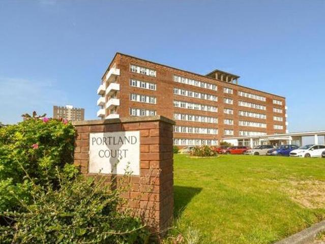 2 Bedroom Flat For Sale In Wellington Road