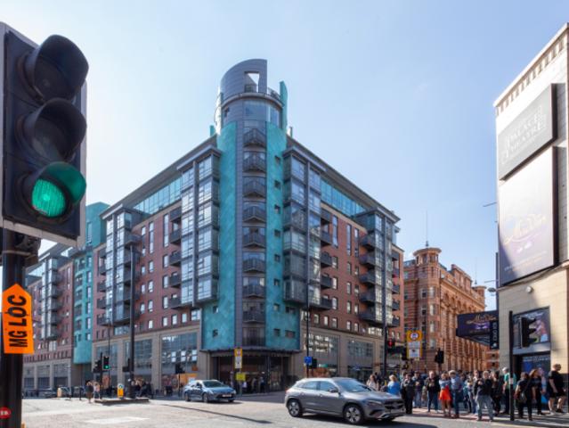 2 bedroom flat for sale in Whitworth Street West, Manchester, Greater Manchester, M1