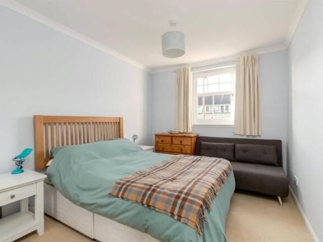 2 bedroom flat for sale in Avenel, Cramond, Edinburgh, EH4
