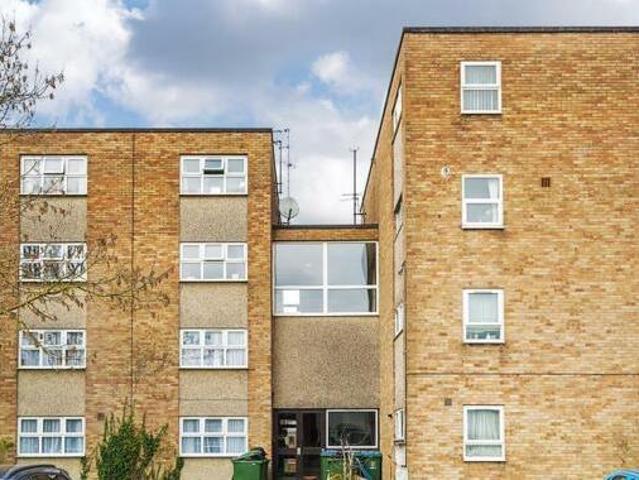 2 Bedroom Flat For Sale In Aylesbury