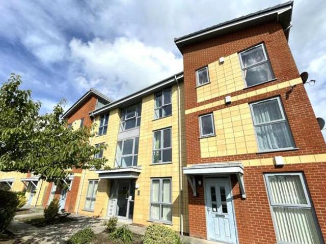 2 Bedroom Flat For Sale In Blackpool