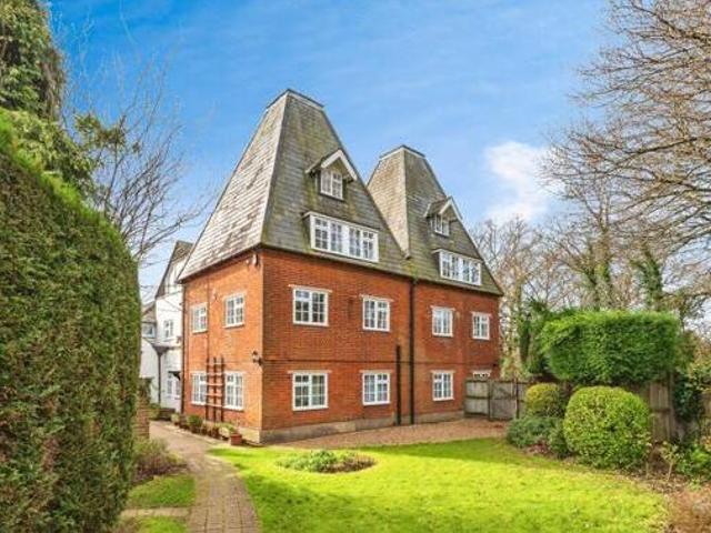 2 Bedroom Flat For Sale In Canterbury