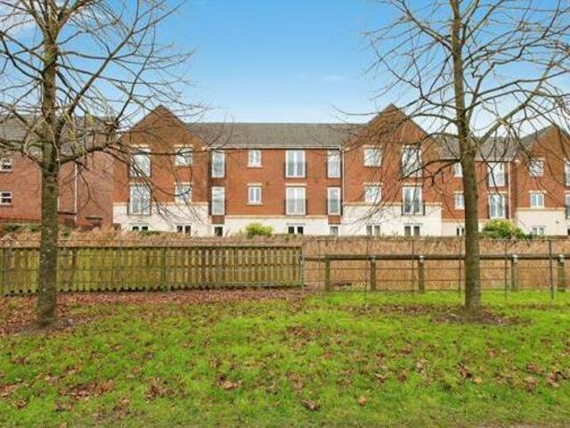 2 Bedroom Flat For Sale In Chorley, Lancashire