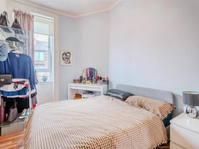 2 bedroom flat for sale in Cumbernauld Road, Glasgow, G31