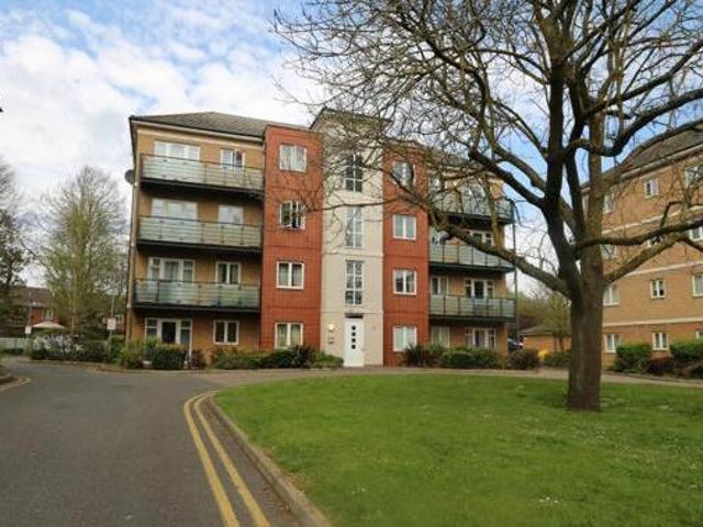 2 Bedroom Flat For Sale In Dunstable