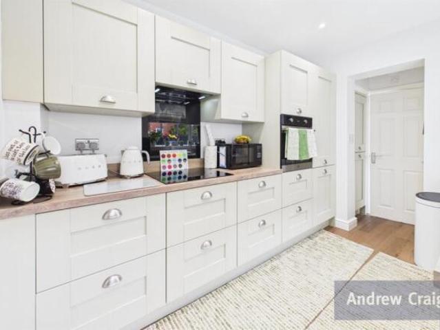 2 bedroom flat for sale in East View, Wideopen, NE13