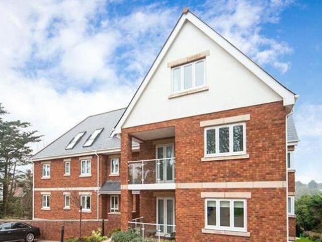 2 Bedroom Flat For Sale In Exmouth, Devon