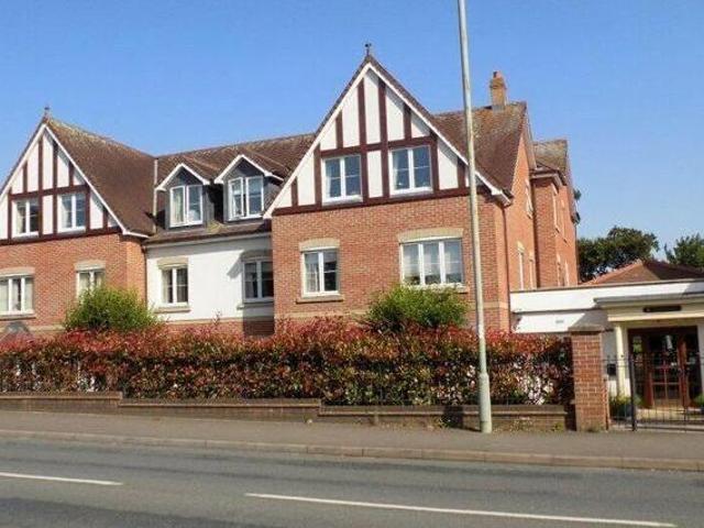 2 Bedroom Flat For Sale In Exmouth