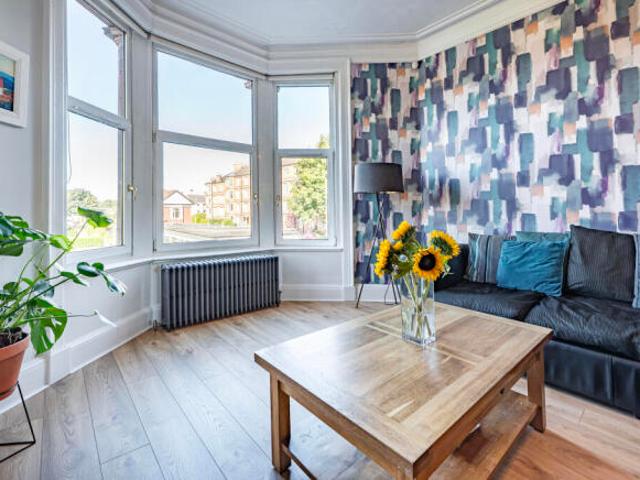 2 bedroom flat for sale in Flat 1/ 296 Golfhill Drive, Dennistoun, Glasgow, G31