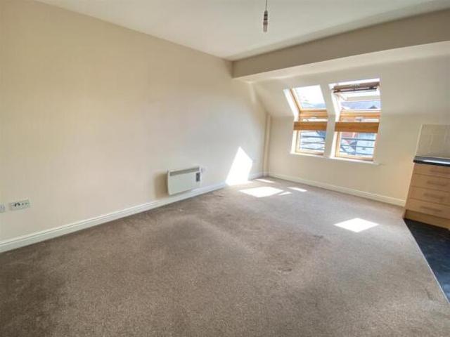 2 bedroom flat for sale in Friars Mews, Wesleyan Court, Lincoln, LN2