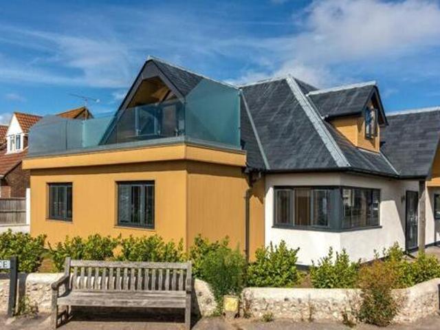 2 Bedroom Flat For Sale In Goring by sea