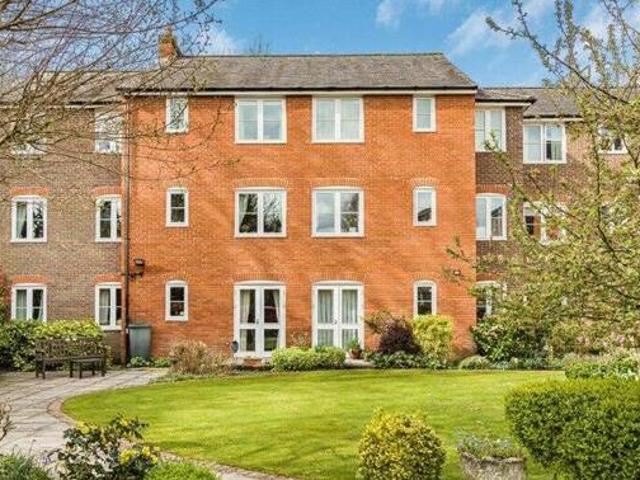 2 Bedroom Flat For Sale In Harpenden