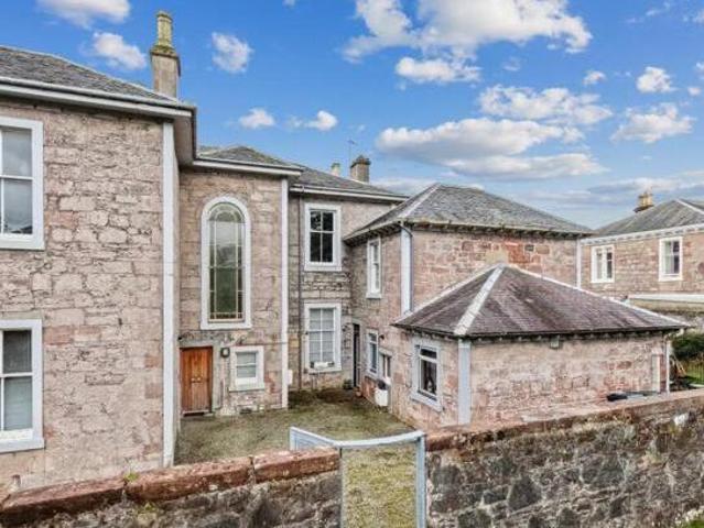 2 Bedroom Flat For Sale In Helensburgh, Argyll & Byte