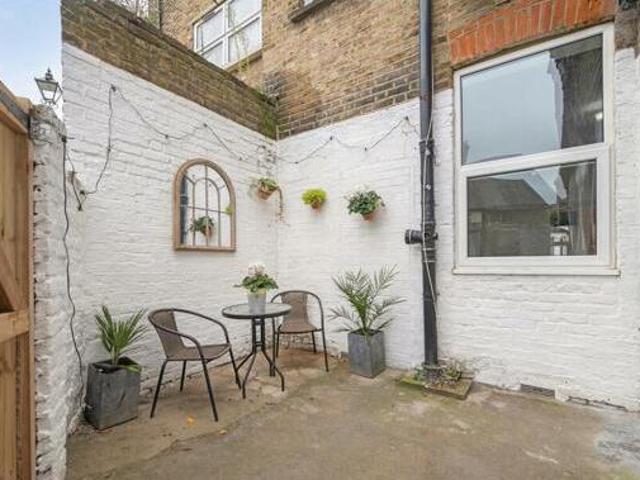 2 Bedroom Flat For Sale In Penge