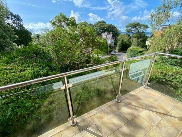 2 Bedroom Flat For Sale In Poole, Dorset