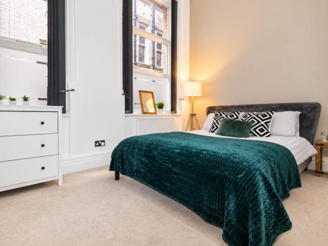 2 bedroom flat for sale in Stoney Street, Nottingham, NG1