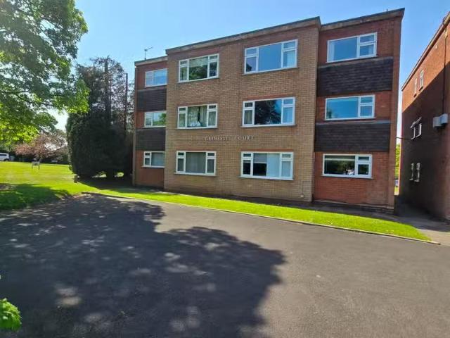 2 bedroom flat for rent in 192 Birmingham Road, Wylde Green, S.