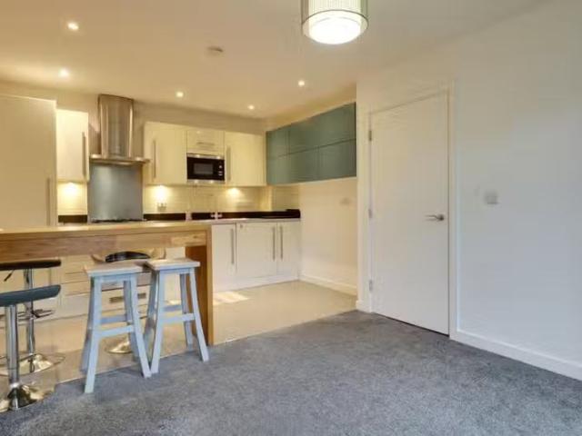 2 bedroom flat for rent in 235 Halfway Street, Sidcup, Kent, D.
