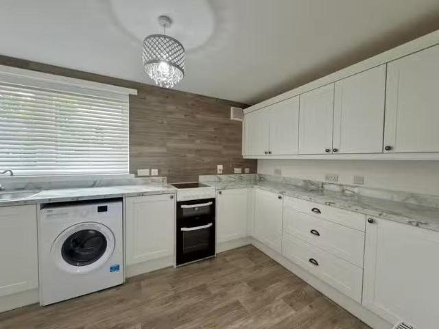 2 bedroom flat for rent in 27 Balgownie Drive, Aberdeen, Aberd.