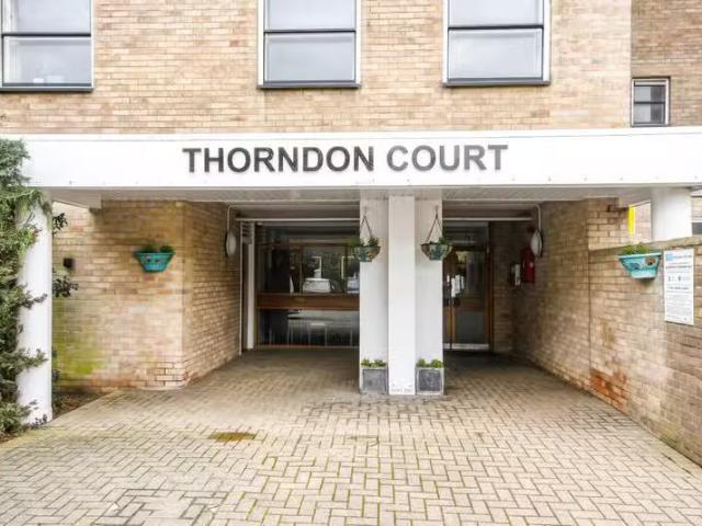 2 bedroom flat for rent in Thorndon Court, Great Warley, CM13