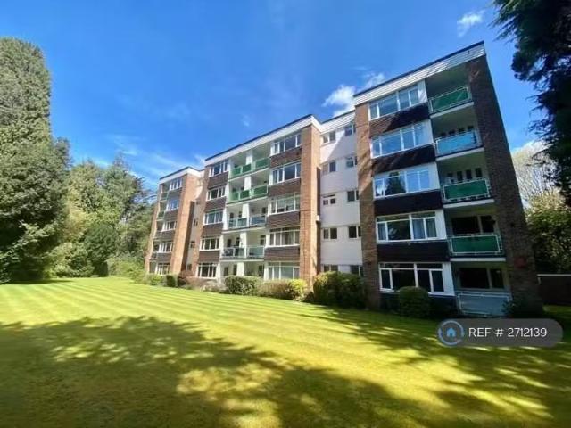 2 bedroom flat for rent in The Avenue, Poole, BH13