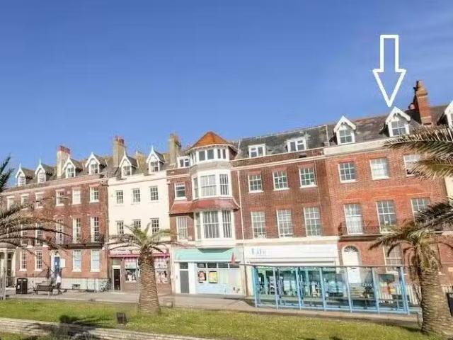 2 bedroom flat for rent in The Esplanade, Weymouth, Dorset, DT4