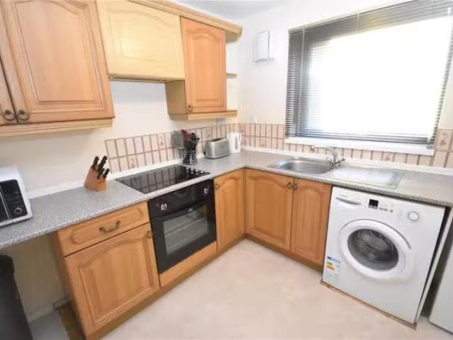 2 bedroom flat for rent in Urquhart Terrace, Old Aberdeen, Abe.