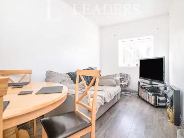 2 bedroom flat for rent in Watford Road, B30