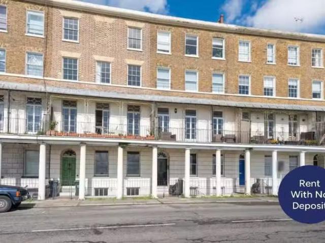 2 bedroom flat for rent in Wellington Crescent, Ramsgate, Kent.