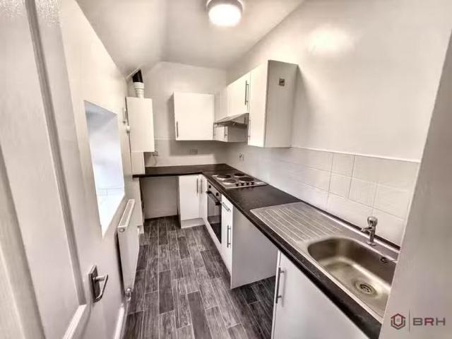 2 bedroom flat for rent in Wellington Road, Doncaster, DN12