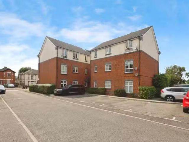 2 bedroom flat for rent in Wesinteraction Gate, Malmesbury Par.