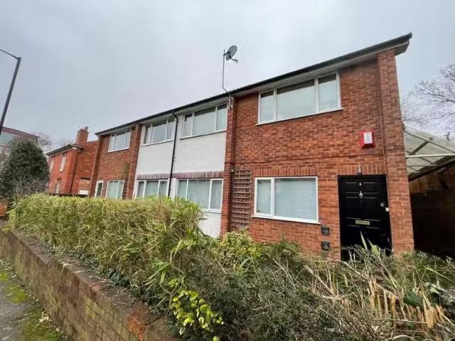 2 bedroom flat for rent in Wheeleys Road, Edgabston, Birmingha.