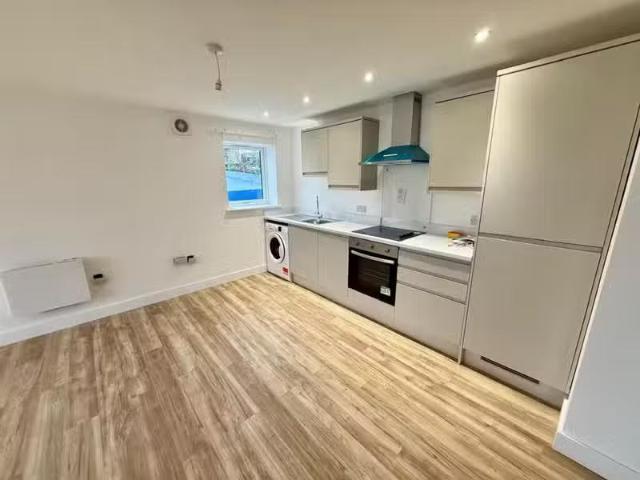 2 bedroom flat for rent in Winterstoke Road, Bristol, BS3