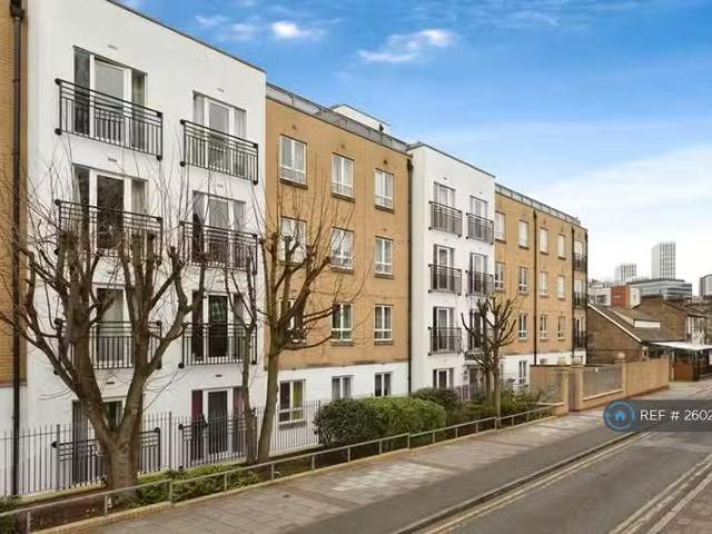 2 bedroom flat for rent in Windmill Lane, London, E15