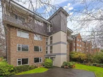 2 bedroom flat for rent in Wickham Road, Beckenham, BR3