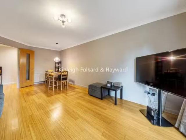 2 bedroom flat for rent in Widmore Road, Bromley, BR1