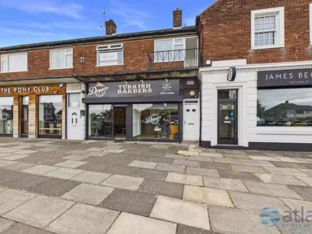 2 bedroom flat for rent in Woodend Avenue, Hunts Cross, L25