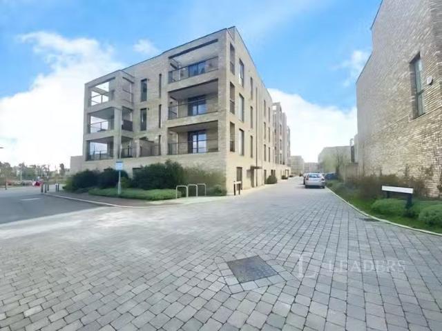2 bedroom flat for rent in Woodpecker Way, Trumpington, CB2
