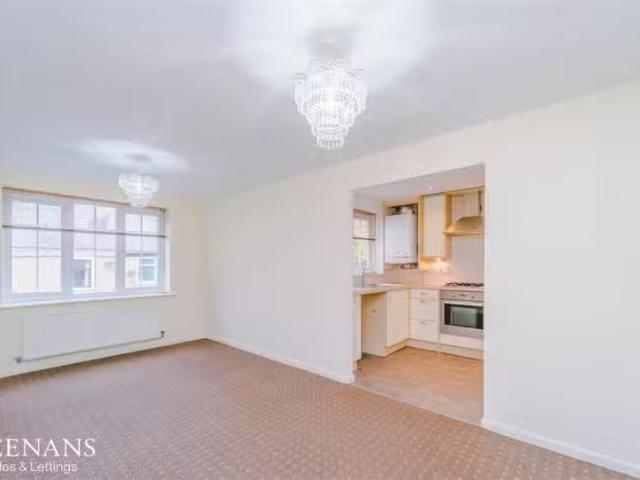 2 bedroom flat for rent in Beckett Court, Darwen, BB3