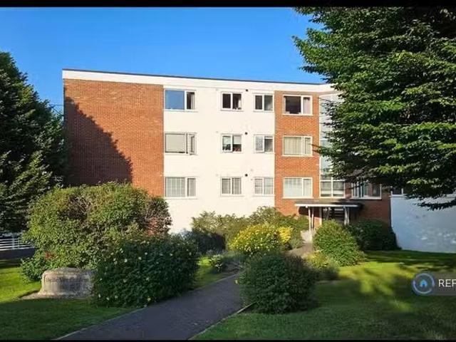 2 bedroom flat for rent in Belle Vue Gardens, Bournemouth, BH6