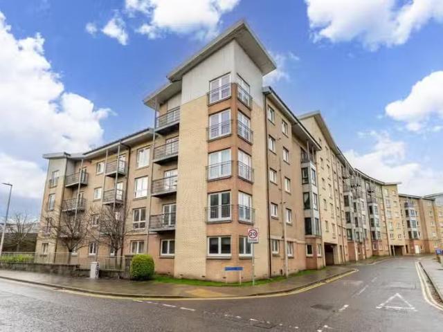 2 bedroom flat for rent in Bothwell Road, Bothwell Development.