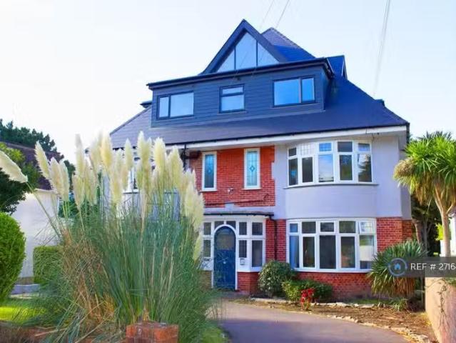 2 bedroom flat for rent in Brownsea Road, Poole, BH13