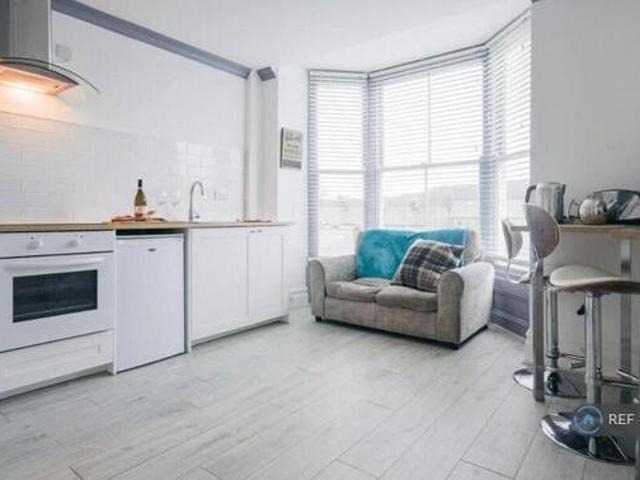 2 Bedroom Flat For Rent In Buxton