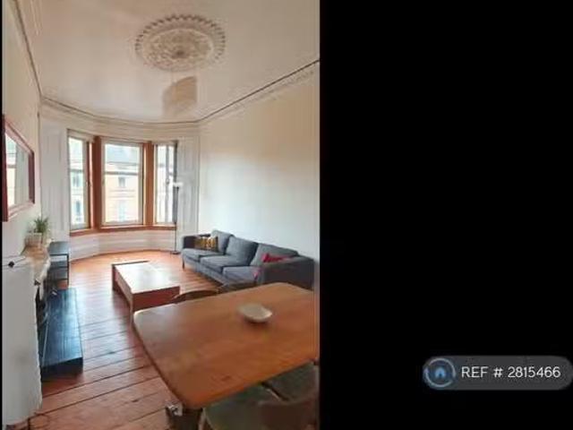 2 bedroom flat for rent in Cathcart Road, Glasgow, G42