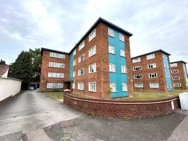 2 bedroom flat for rent in Chester Road, Erdington, Birmingham.