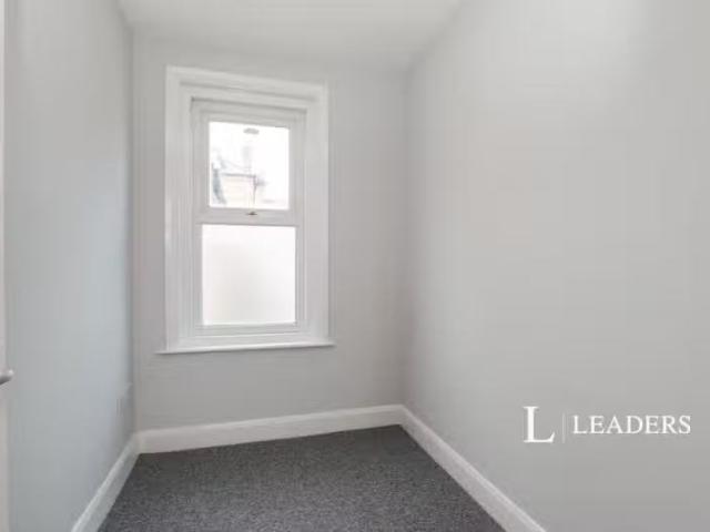 2 bedroom flat for rent in Christchurch Road, Bournemouth, BH7